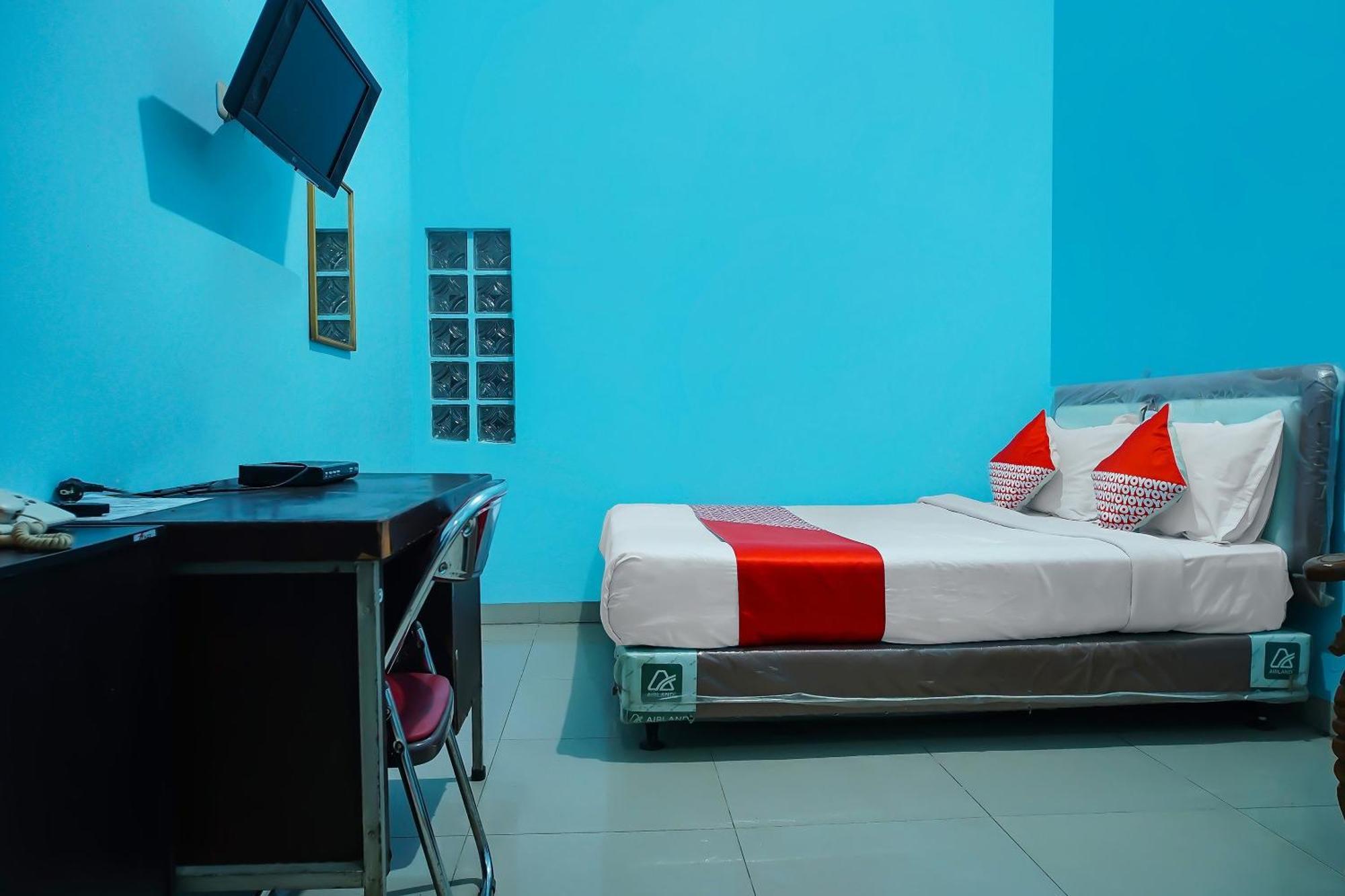 Oyo 92577 Hotel Sidikalang Near Kejaksaan Negeri Dairi Esterno foto