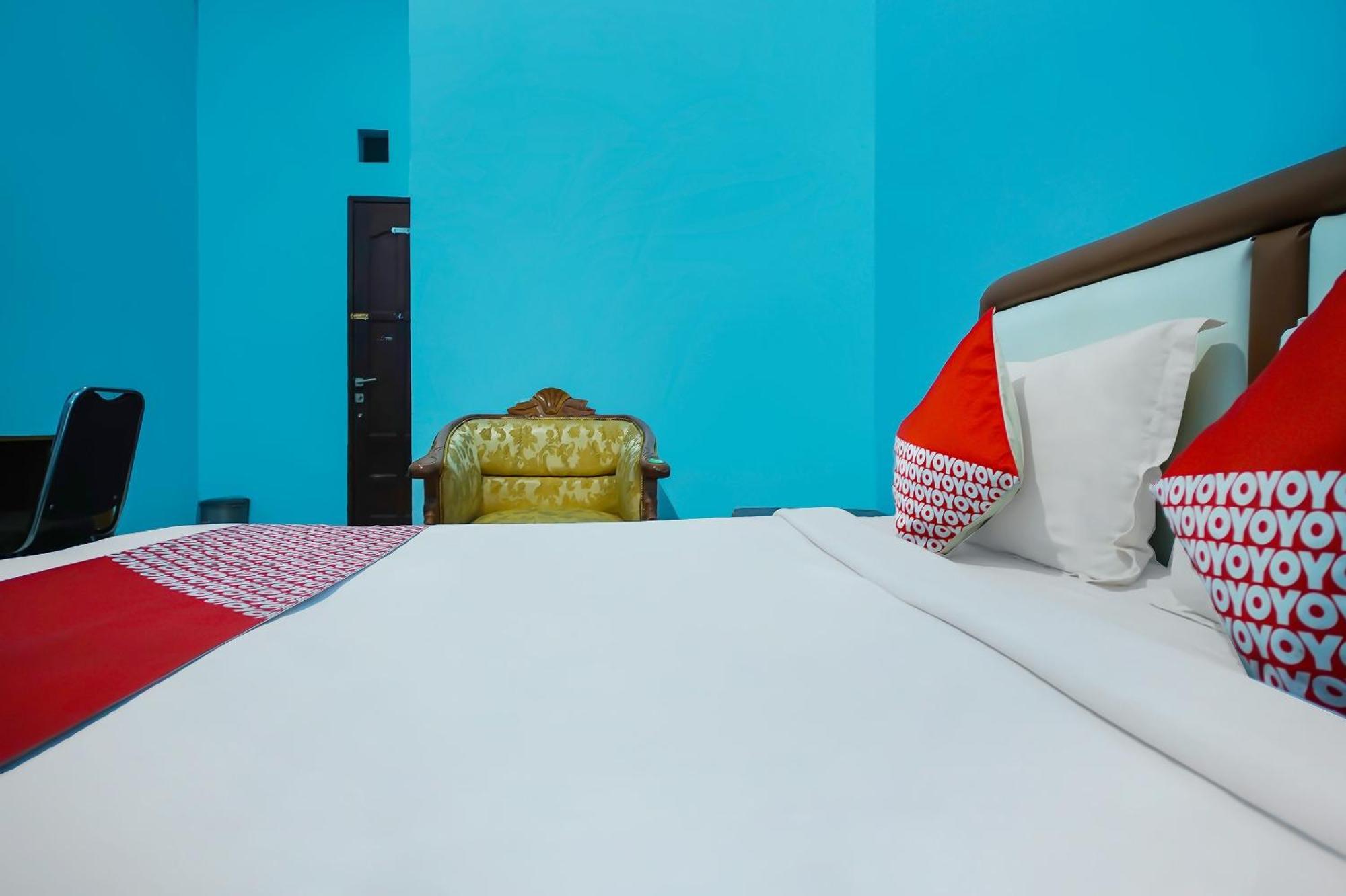 Oyo 92577 Hotel Sidikalang Near Kejaksaan Negeri Dairi Esterno foto