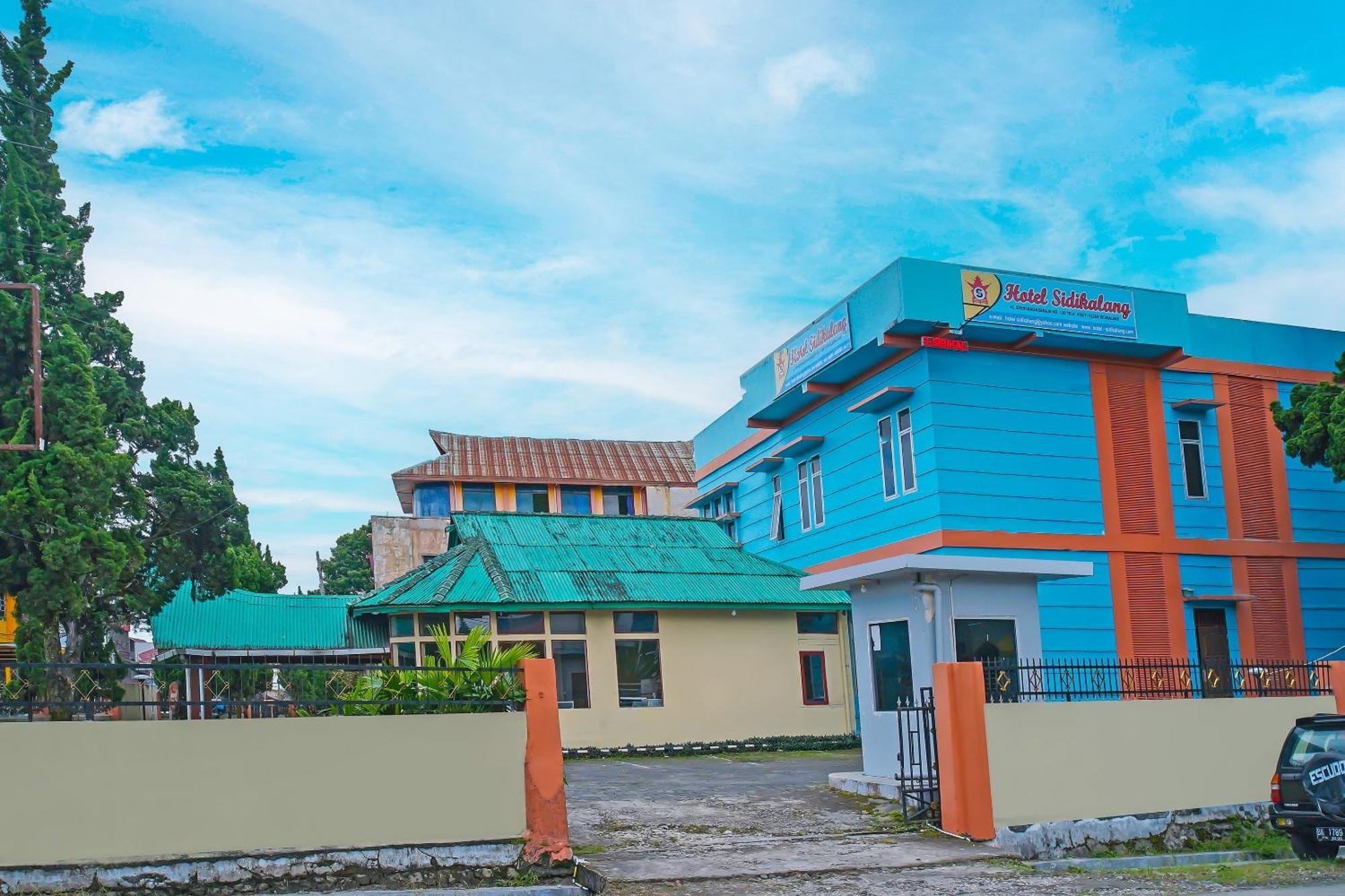 Oyo 92577 Hotel Sidikalang Near Kejaksaan Negeri Dairi Esterno foto
